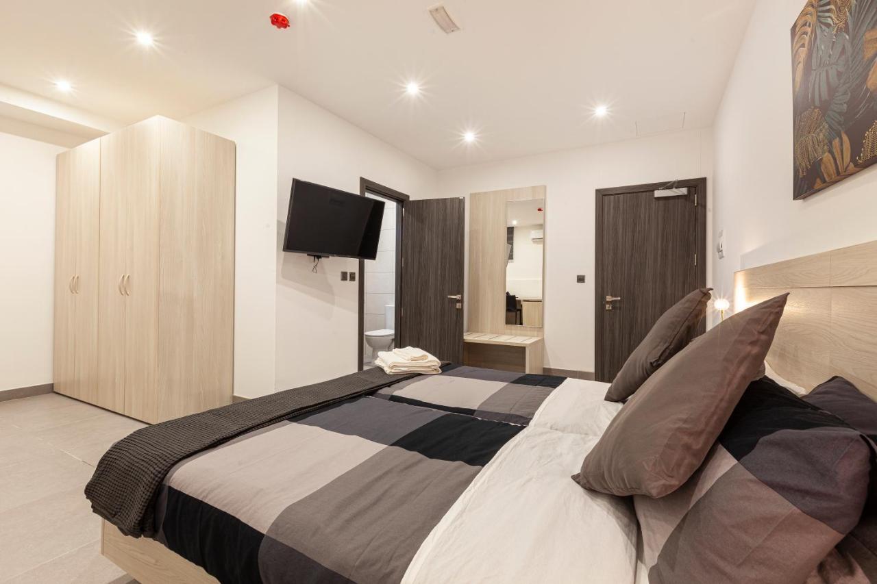 Charming,Comfortable And Centrally Located Group Accomodation Gzira Zewnętrze zdjęcie