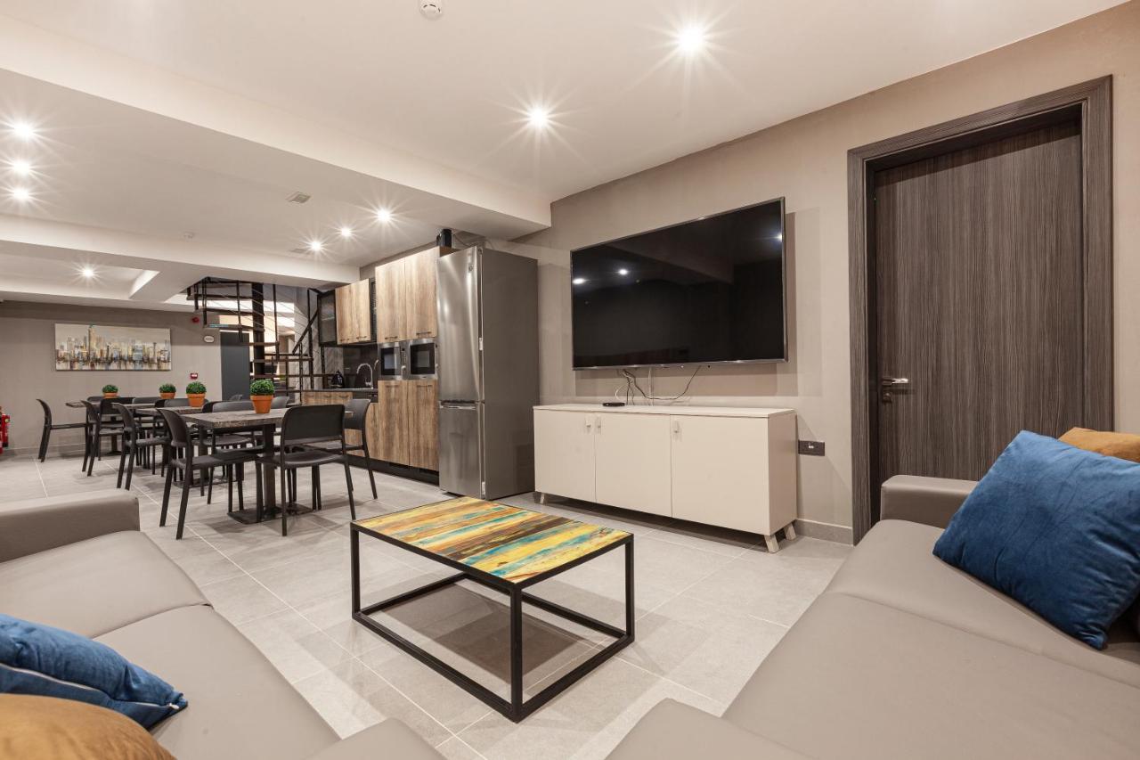 Charming,Comfortable And Centrally Located Group Accomodation Gzira Zewnętrze zdjęcie